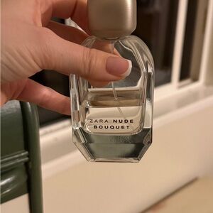 Zara Nude Bouquet Candle Holder - Clear and Gold